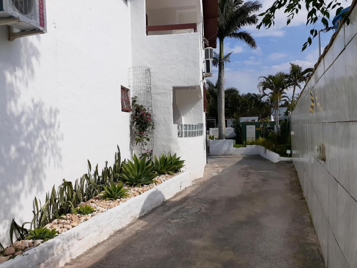 Residencial Hostal Blanco Florianópolis Buitenkant foto